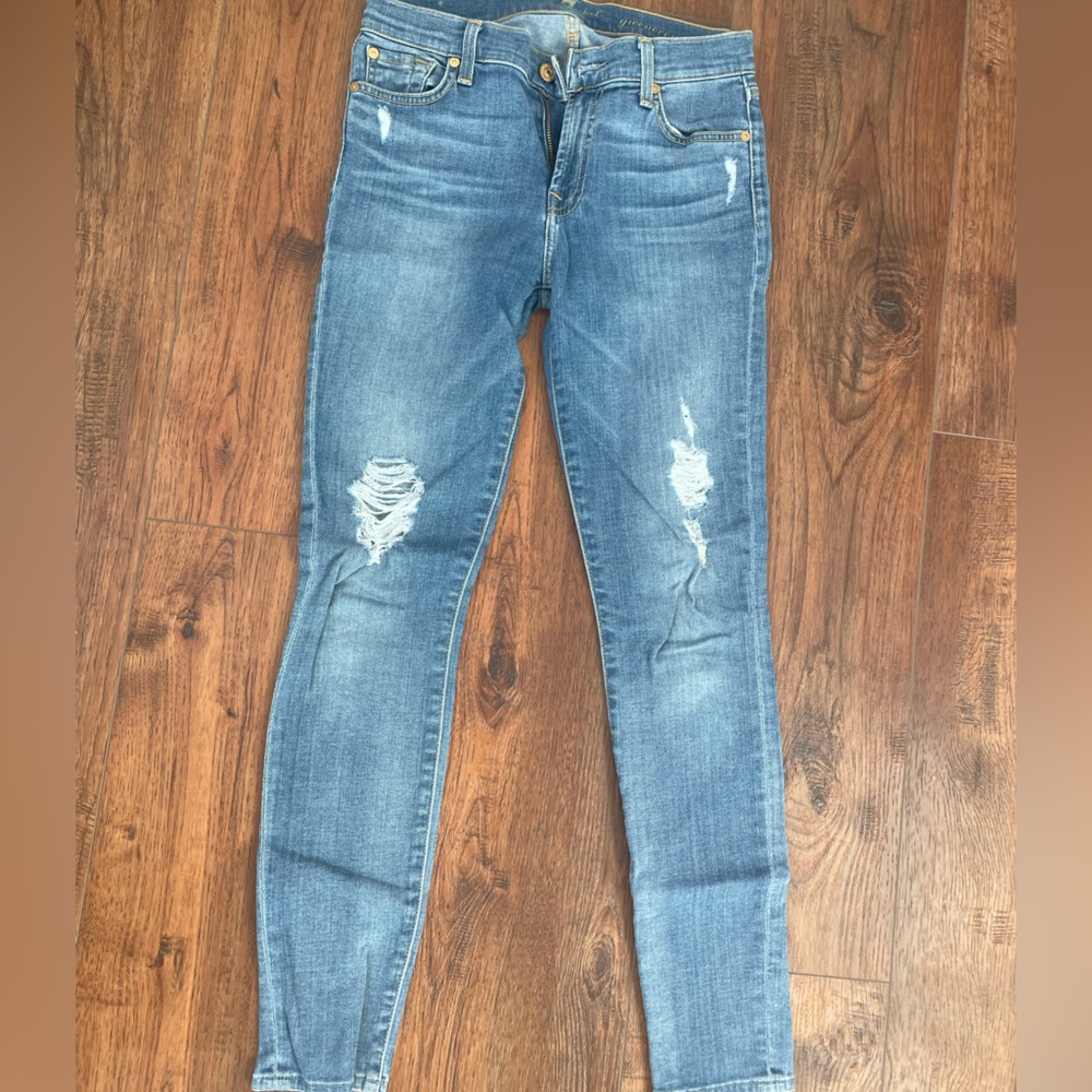 Seven for all Mankind size 27 jeans